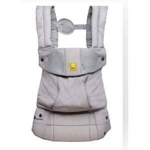 Lillebaby Like New Gray Cotton Mesh Carrier